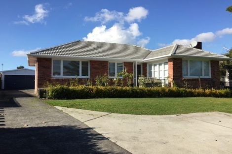 Photo of property in 22 Gossamer Drive, Pakuranga Heights, Auckland, 2010