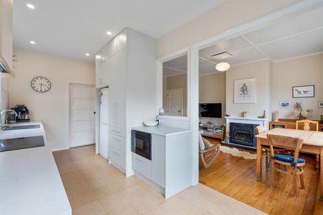 Photo of property in 37 Puketai Street, Andersons Bay, Dunedin, 9013