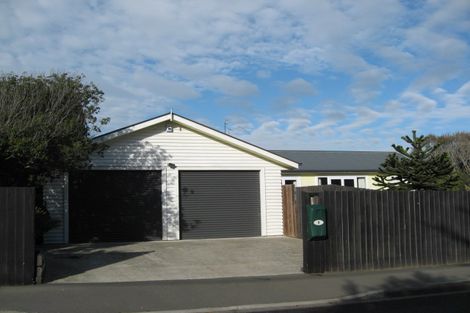 Photo of property in 9 Drake Street, New Brighton, Christchurch, 8061