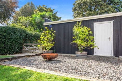 Photo of property in 47 Koraha Road, Kumeu, 0892