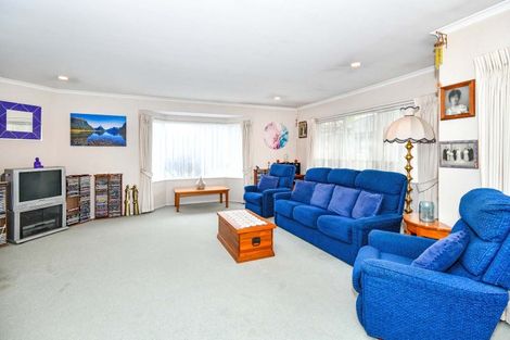 Photo of property in 83 Rushgreen Avenue, Pahurehure, Papakura, 2113