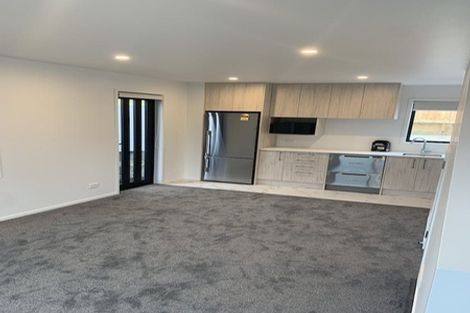 Photo of property in 1/2 Jadewynn Drive, Massey, Auckland, 0614