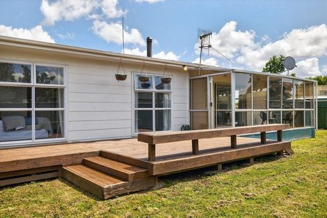 Photo of property in 4 Rhodes Drive, Kelvin Grove, Palmerston North, 4414
