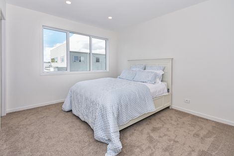 Photo of property in 16 Milano Boulevard, Karaka, Papakura, 2113