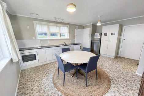 Photo of property in 15 Anthony Street, Tawa, Wellington, 5028