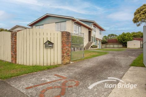 Photo of property in 78 Gloaming Hill, Titahi Bay, Porirua, 5022