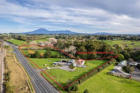 Photo of property in 458 Mountain Road, Lepperton, New Plymouth, 4373