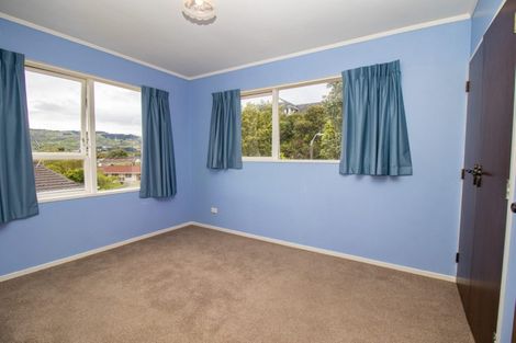 Photo of property in 17 Peterhouse Street, Tawa, Wellington, 5028