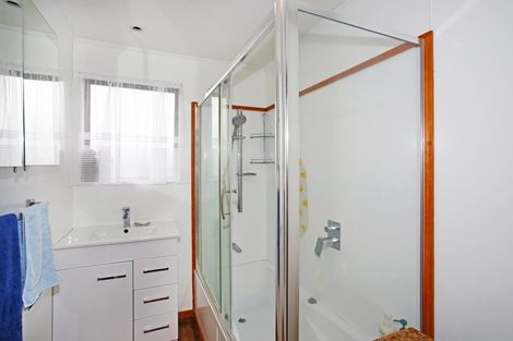 Photo of property in 3/4 Martha Lane, Weymouth, Auckland, 2103