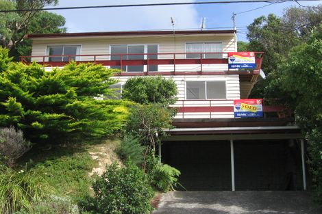 Photo of property in 11a Doris Gordon Crescent, Crofton Downs, Wellington, 6035