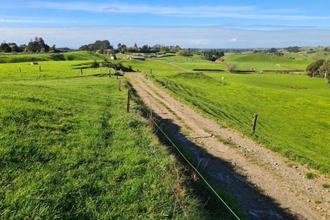 Photo of property in 801 Mangorei Road, Mangorei, New Plymouth, 4371