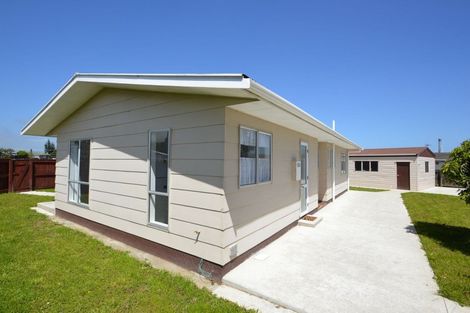 Photo of property in 38 Strathmore Avenue, Levin, 5510