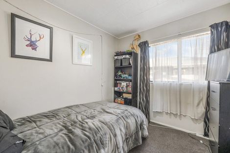 Photo of property in 2a Cochrane Street, Fairy Springs, Rotorua, 3015