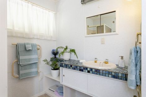 Photo of property in 9 Richmond Avenue, Richmond Heights, Taupo, 3330