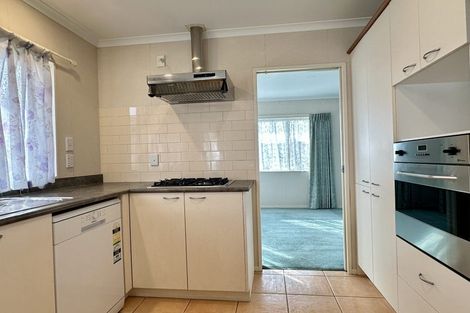 Photo of property in 10 Brosna Place, East Tamaki, Auckland, 2016