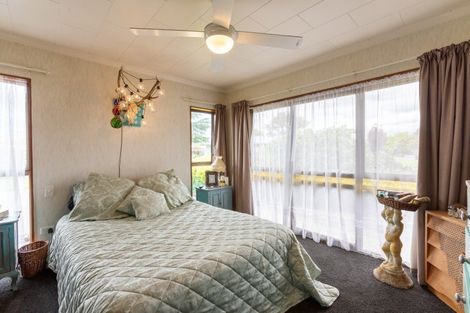 Photo of property in 16 Mathew Street, Dannevirke, 4930