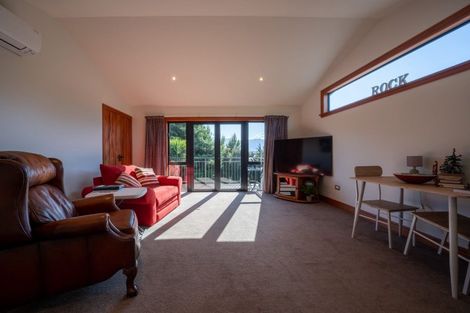 Photo of property in 10 Minaret Ridge, Wanaka, 9305