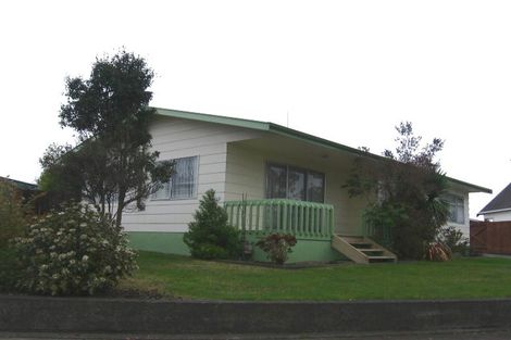 Photo of property in 43 Rosedale Crescent, Cloverlea, Palmerston North, 4412
