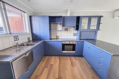 Photo of property in 75 Wai-iti Crescent, Woburn, Lower Hutt, 5010