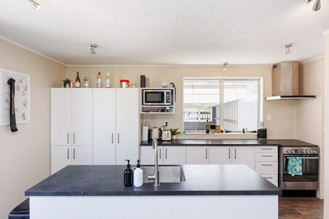 Photo of property in 20 Heatherlea Heights, Feilding, 4702