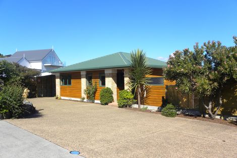 Photo of property in 51 Bow Street, Raglan, 3225