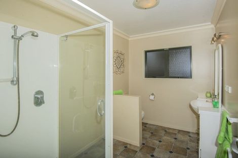 Photo of property in 6 Oxford Avenue, Te Kamo, Whangarei, 0112