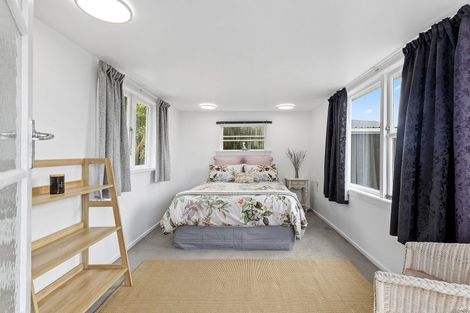 Photo of property in 34 Rua Street, Lyall Bay, Wellington, 6022