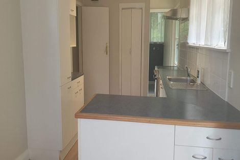 Photo of property in 39 Korau Grove, Stokes Valley, Lower Hutt, 5019