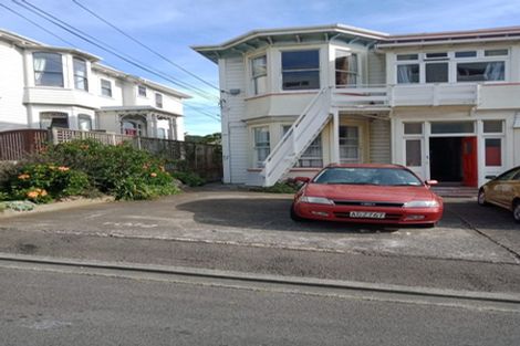 Photo of property in 5 Claremont Grove, Mount Victoria, Wellington, 6011