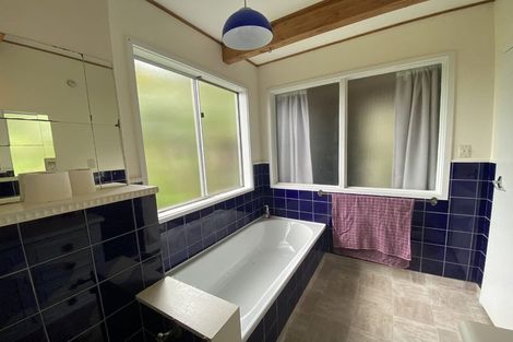 Photo of property in 73 Volga Street, Island Bay, Wellington, 6023