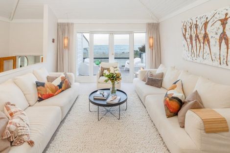 Photo of property in 81 Marine Parade, Seatoun, Wellington, 6022