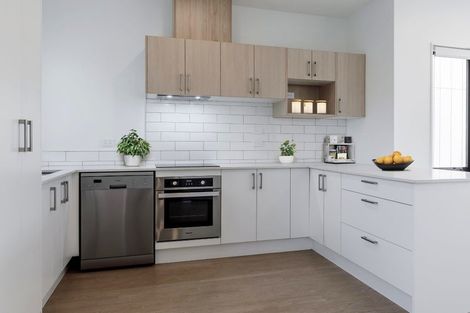 Photo of property in 14 Papai Lane, Massey, Auckland, 0614