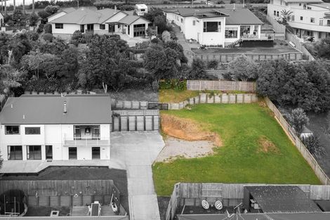 Photo of property in 32a Waipuna Grove, Welcome Bay, Tauranga, 3112