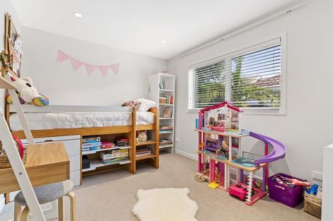 Photo of property in 2/46 Aramoana Avenue, Devonport, Auckland, 0624