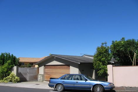 Photo of property in 41 Sylvan Park Avenue, Milford, Auckland, 0620