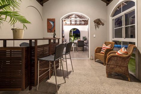 Photo of property in 42 Manor Park, Sunnyhills, Auckland, 2010