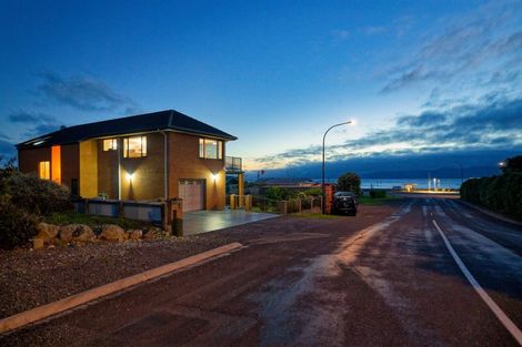Photo of property in 1 Tui Road, South Bay, Kaikoura, 7300