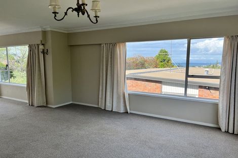 Photo of property in 18 Maxwelton Drive, Mairangi Bay, Auckland, 0630