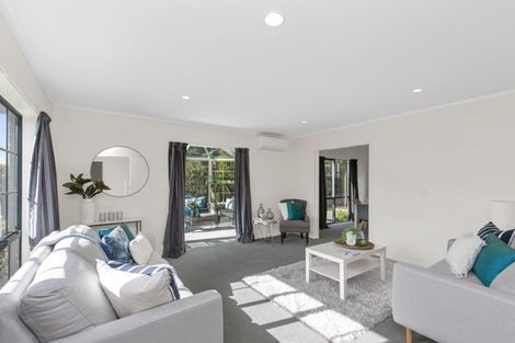 Photo of property in 5 Furlong Crescent, Churton Park, Wellington, 6037