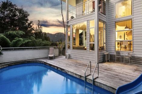 Photo of property in 4 Helios Place, Titirangi, Auckland, 0604