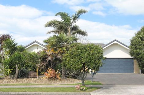Photo of property in 4 Montego Drive, Papamoa Beach, Papamoa, 3118