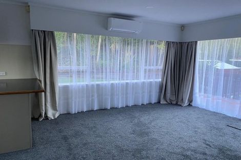 Photo of property in 2/16 Windermere Crescent, Blockhouse Bay, Auckland, 0600