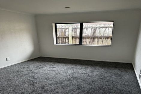 Photo of property in 5 Attymon Lane, East Tamaki, Auckland, 2016