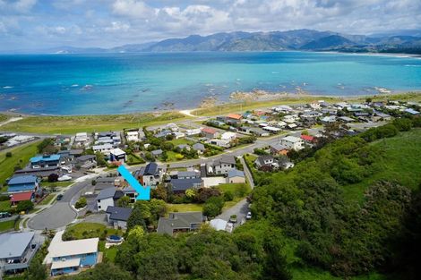 Photo of property in 42 Kotare Place, South Bay, Kaikoura, 7300