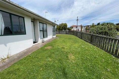 Photo of property in 1 Wood Avenue, Mangere East, Auckland, 2024