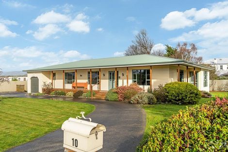 Photo of property in 10 Tait Crescent, Featherston, 5710