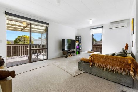 Photo of property in 1/63c Colwill Road, Massey, Auckland, 0614