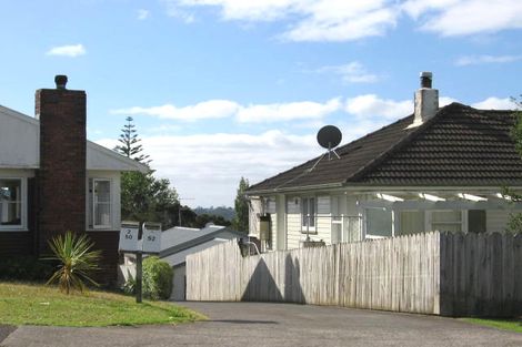 Photo of property in 2/50 Verran Road, Birkdale, Auckland, 0626