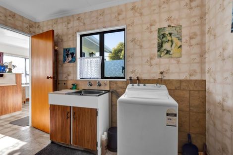 Photo of property in 1 Towai Street, Inglewood, 4330