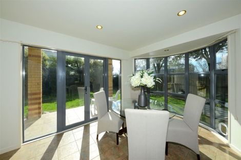 Photo of property in 382a Memorial Avenue, Burnside, Christchurch, 8053
